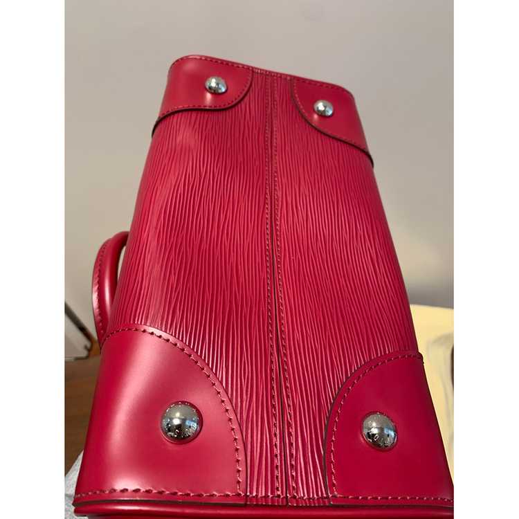 Louis Vuitton Phenix Leather in Fuchsia - image 4
