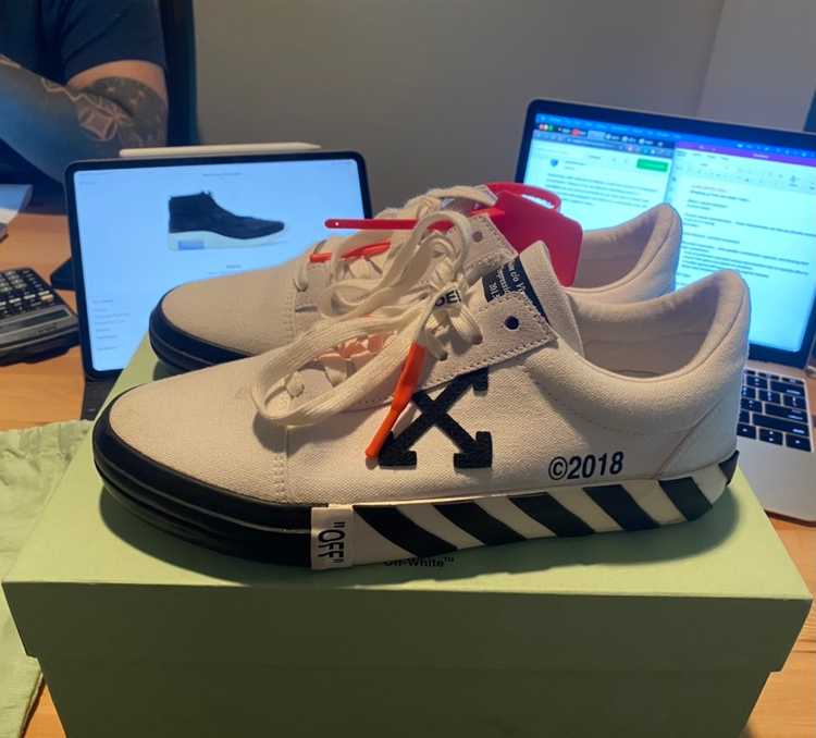 Off-White Vulc Low Top Off-White (updated strips) - image 2