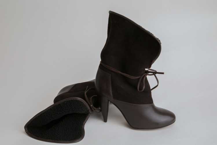 Christophe Lemaire Shearling Ankle Boots - image 4