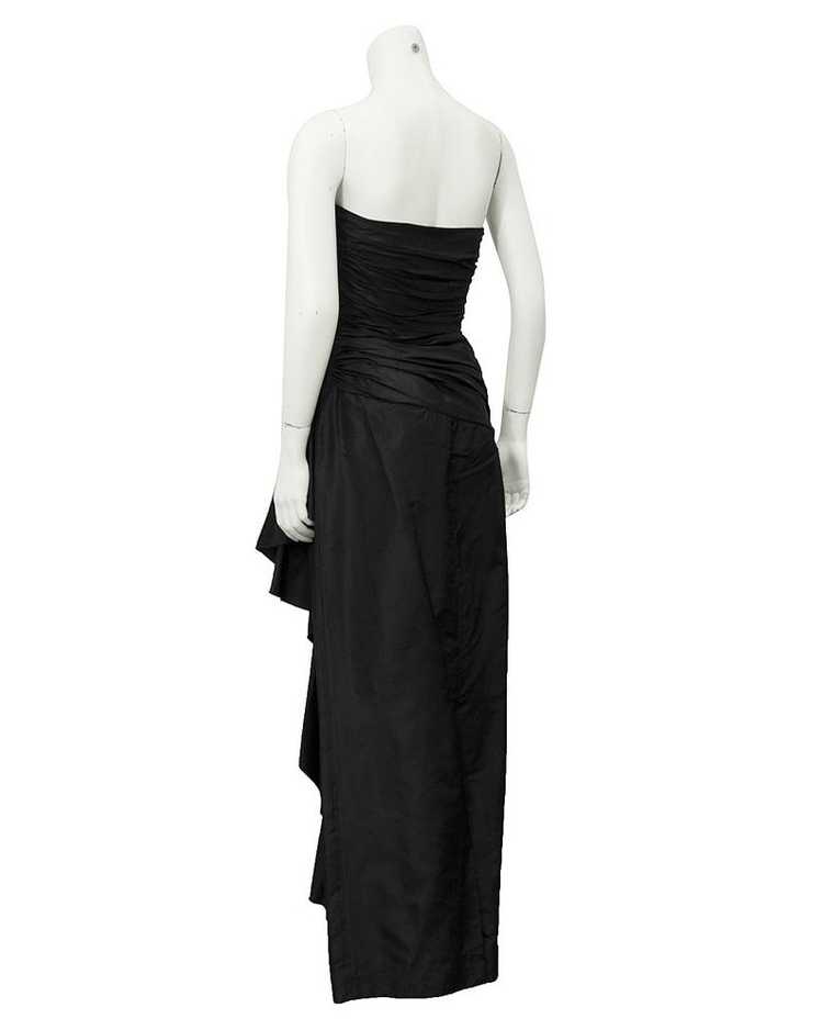 Vicky Tiel Black strapless gown - image 2