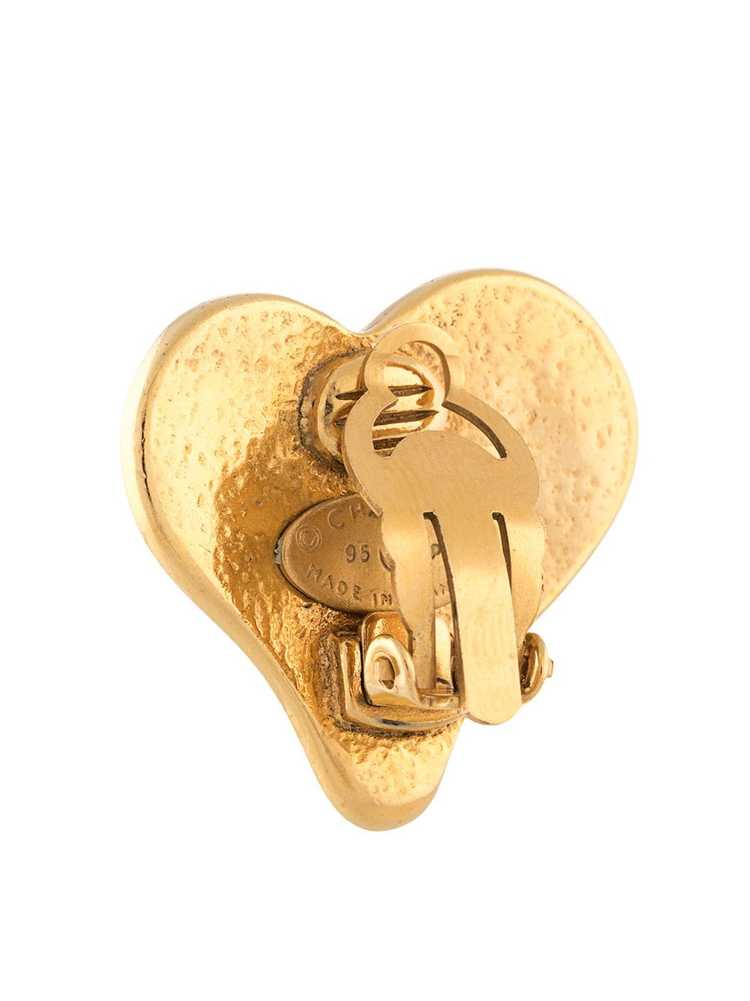 CHANEL Pre-Owned 1995 CC heart earrings - Gold - image 4