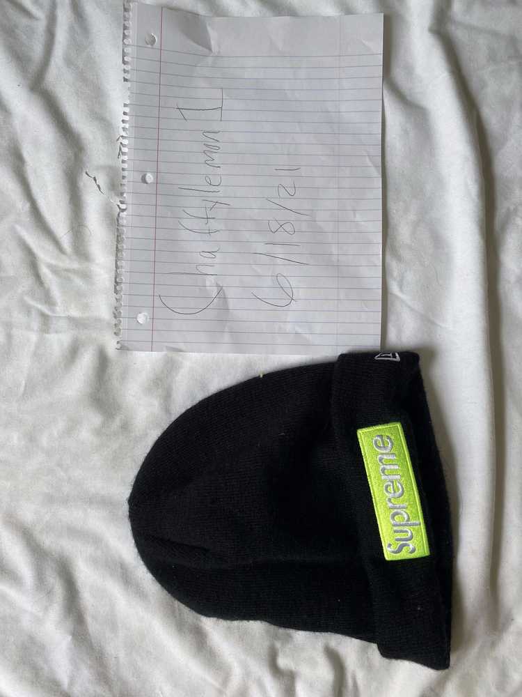 New Era × Supreme Box Logo Beanie - image 7