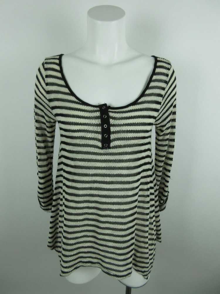 Rue21 Henley Sweater - image 1