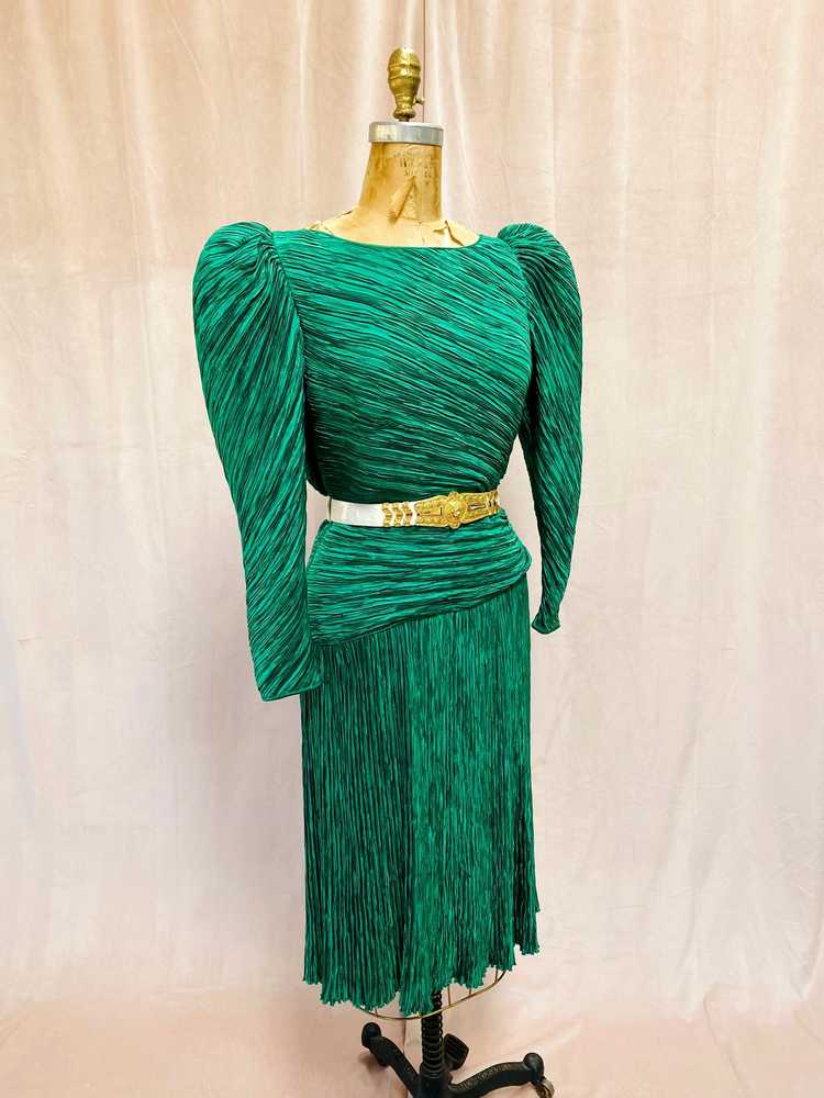 Mary McFadden Couture Emerald Silk Plissé Dress - image 5