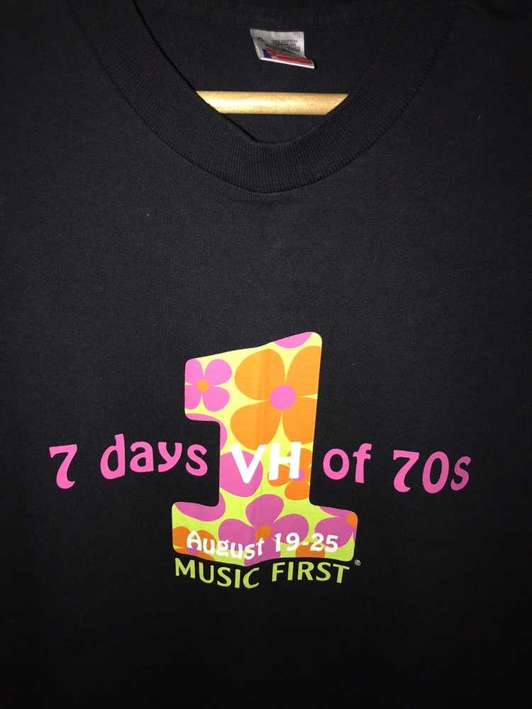 Vintage Vintage VH1 “70’s” Hippy Smiley Tee Shirt - image 2