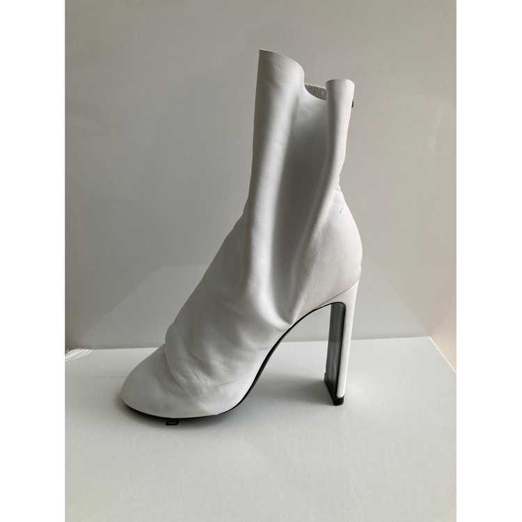 Nicholas Kirkwood Ankle boots Leather in White - image 2