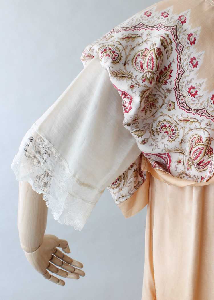 Vintage 1920s Printed Silk Robe with Tassels - image 5