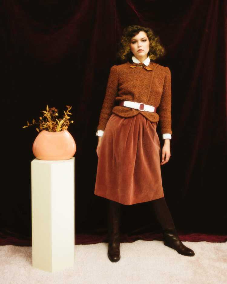 1970s Frankie Welch dusty rose velveteen skirt - image 1