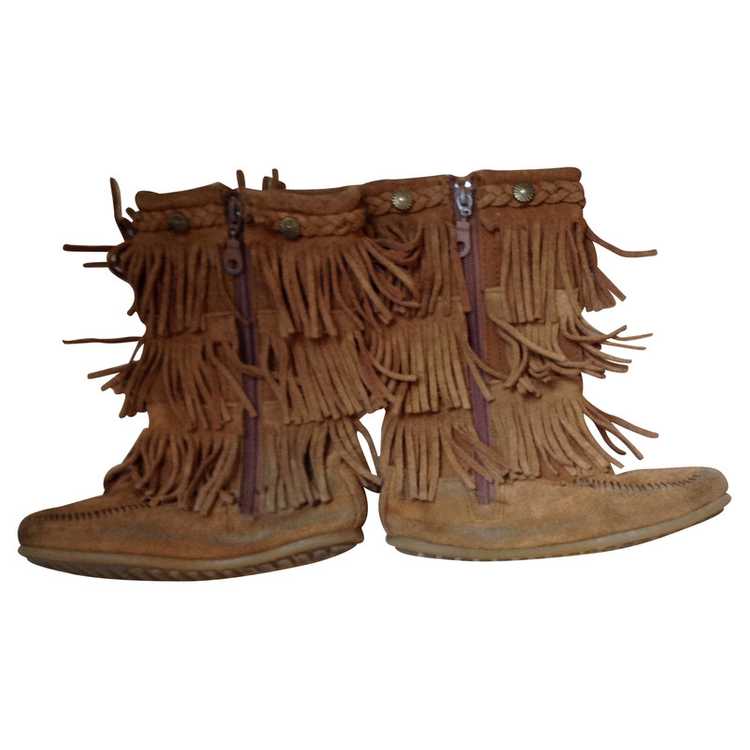 Minnetonka Frill boots - image 1
