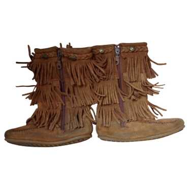 Minnetonka Frill boots - image 1
