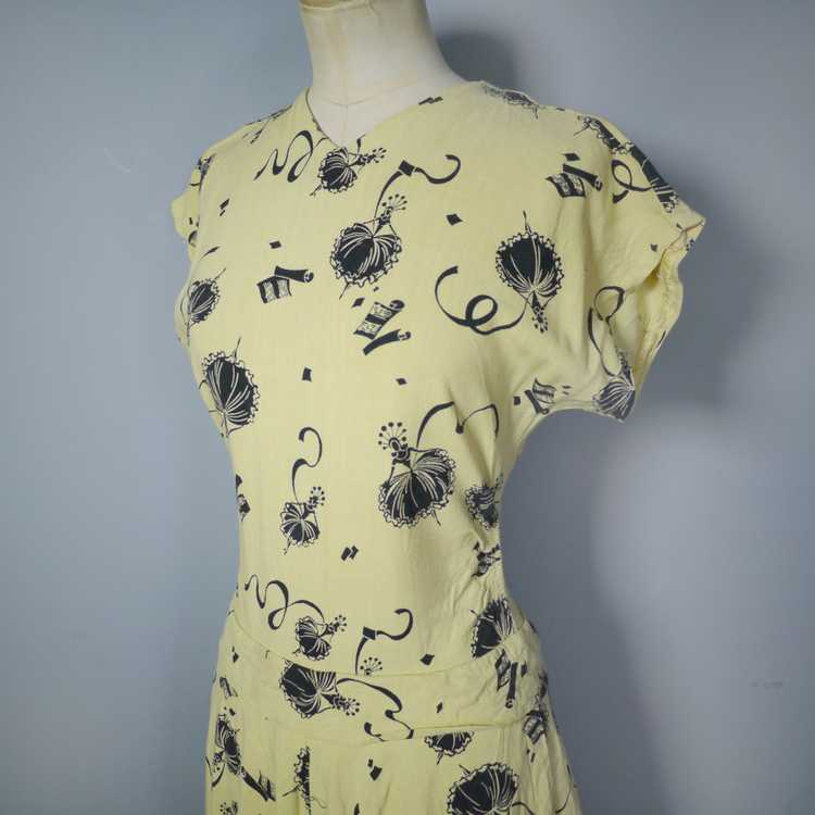 40s BLACK AND YELLOW NOVELTY LADY AND MUSIC SCROL… - image 10