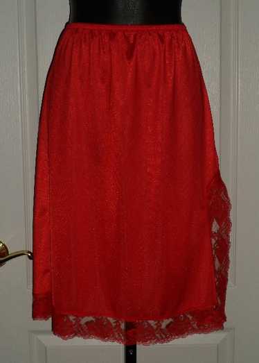 Bright Red Vintage Mel-Lin Nylon Half Slip M