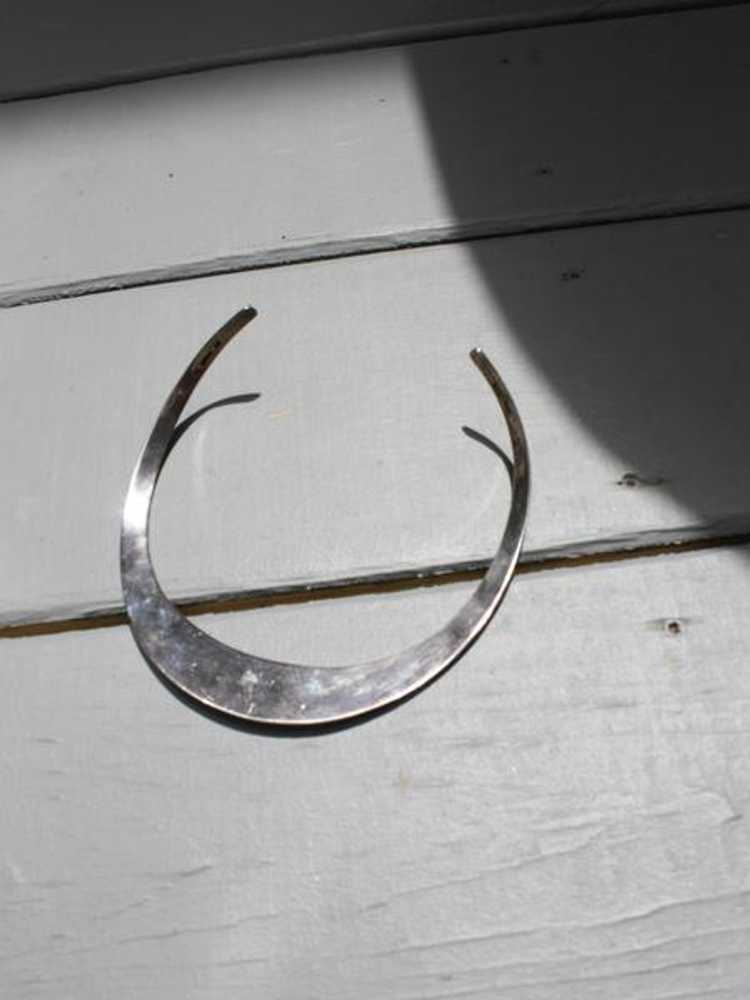Classic Sterling Collar - image 3