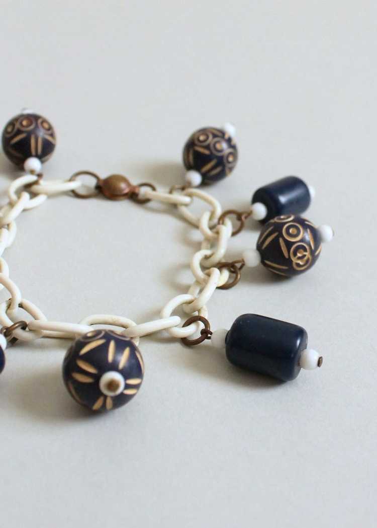 Vintage 1930s Navy Carved Beads on a Celluloid Ch… - image 3