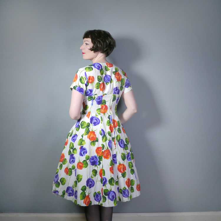 50s 60s PURPLE AND ORANGE FLORAL FIT AND FLARE CO… - image 2