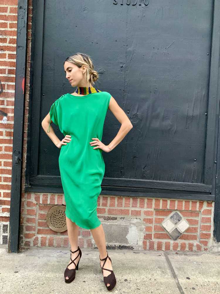 1990s-2000s Emerald Green Silk Sheath Dress - image 1