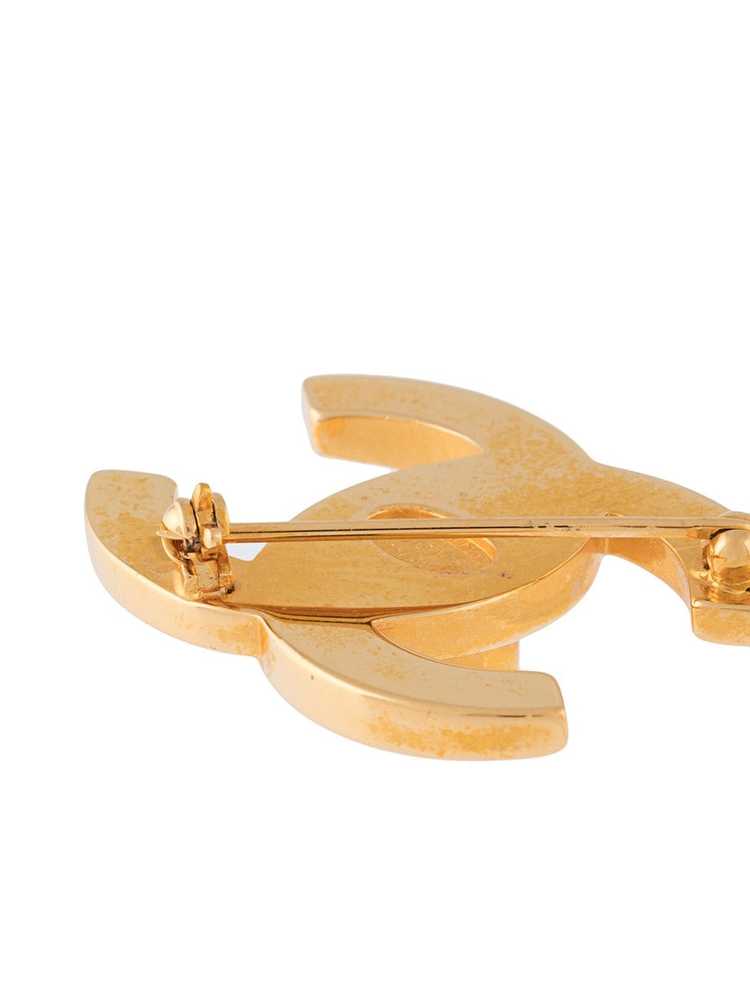 CHANEL Pre-Owned 1996 CC turn-lock brooch - Gold - image 3