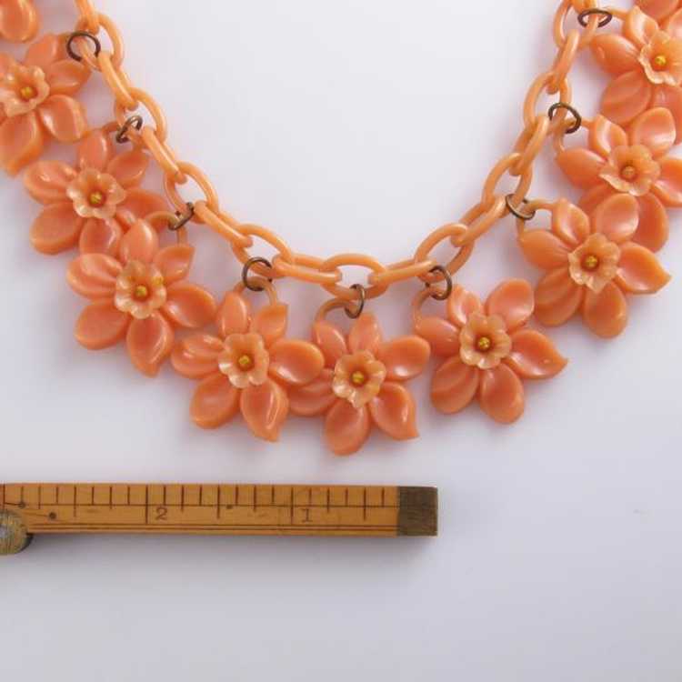 1940s Coral Daffodils Celluloid Necklace - image 7