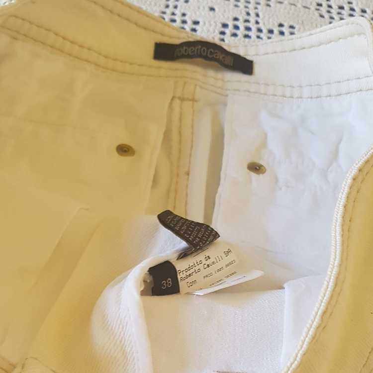 Roberto Cavalli Bermuda shorts in white - image 3