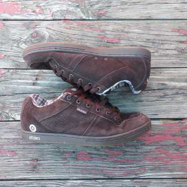 Vintage Mens Etnies Skate Gem