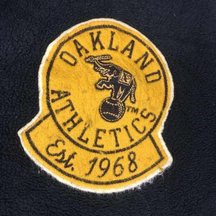 MLB × Uniqlo rare design Oakland Athletics CLUB M… - image 6