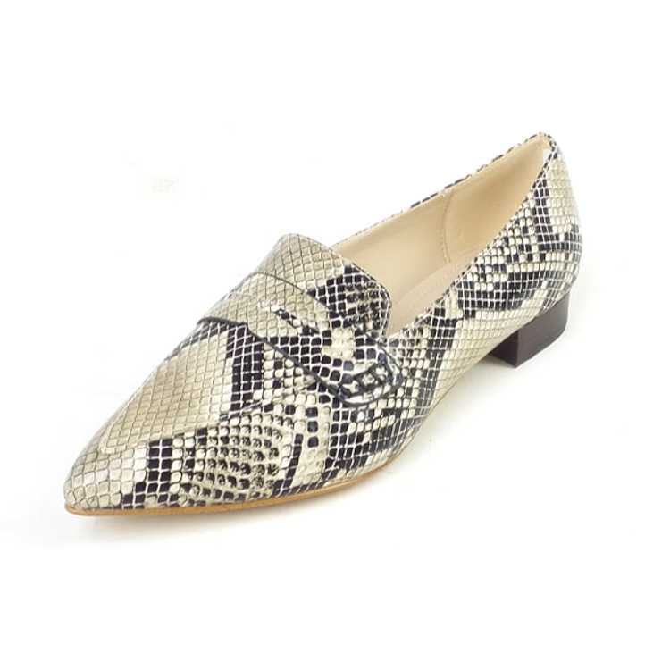 Marc Fisher Pointy Toe Penny Loafers Feud Snake - image 4