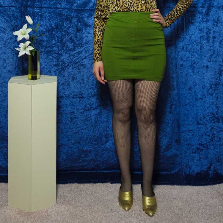 1980s Claude Montana green knit mini skirt - image 2