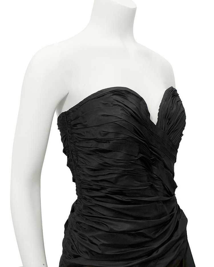 Vicky Tiel Black strapless gown - image 3