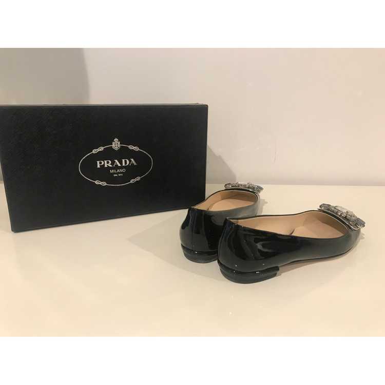 Prada Slippers/Ballerinas Patent leather in Black - image 3