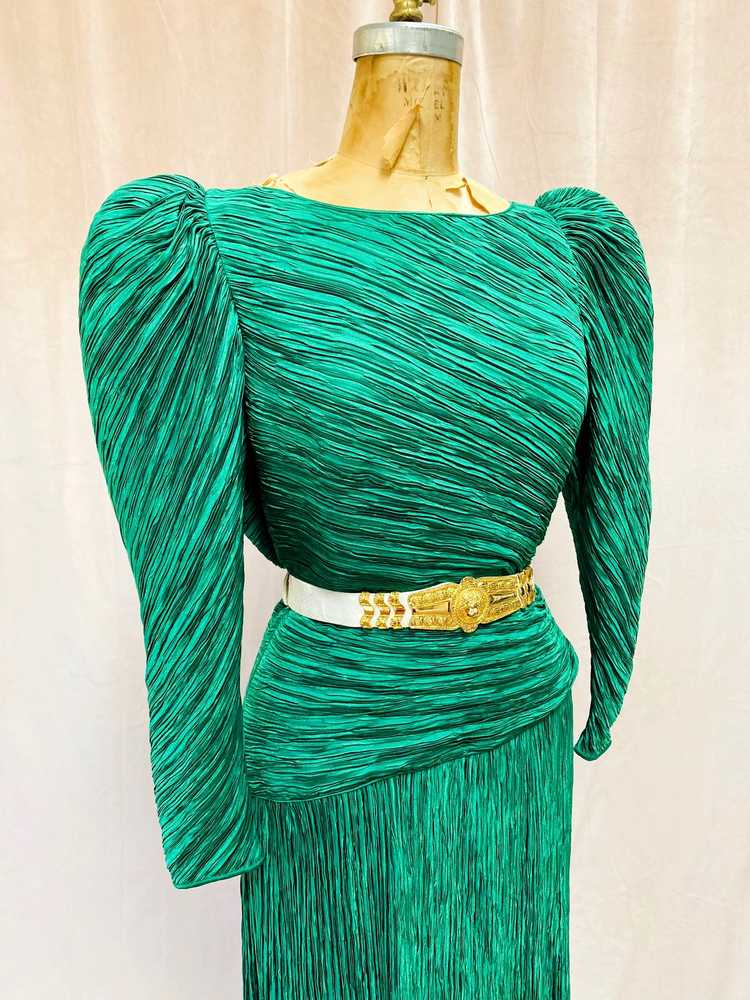 Mary McFadden Couture Emerald Silk Plissé Dress - image 4