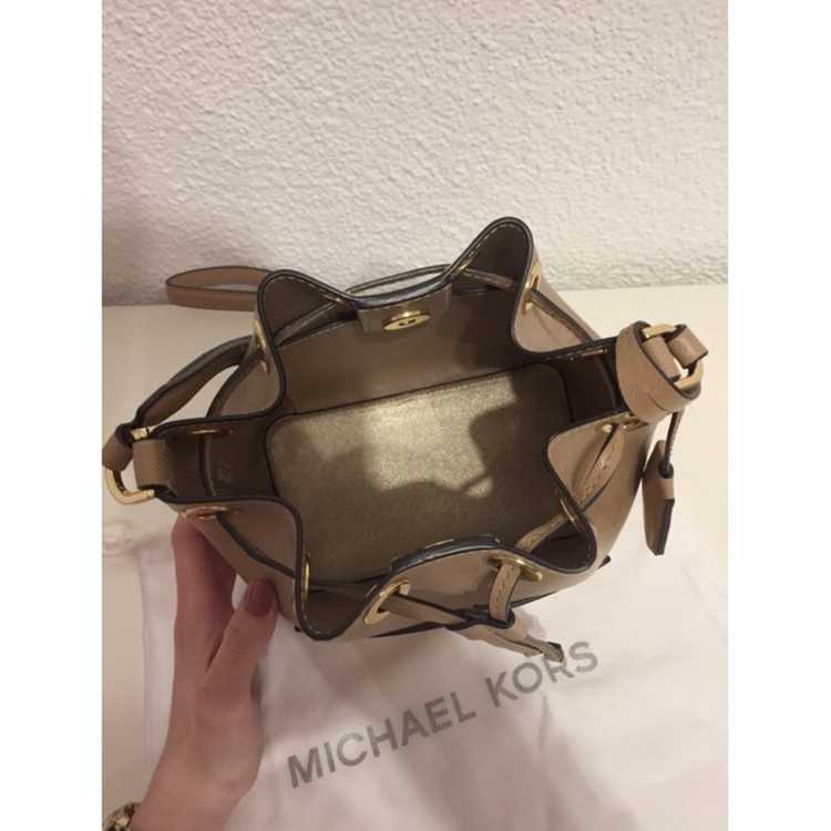 Michael Michael Kors Greenwich Small Bucket Bag Brown Peanut