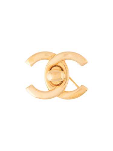 CHANEL Pre-Owned 1996 CC turn-lock brooch - Gold - image 1