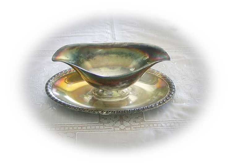 Vintage Silver Plated Serving Boat - Gravy, Sauce… - image 2