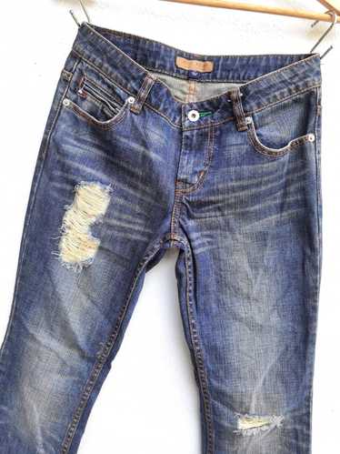 Streetwear × Tommy Hilfiger × Tommy Jeans P1 Tommy