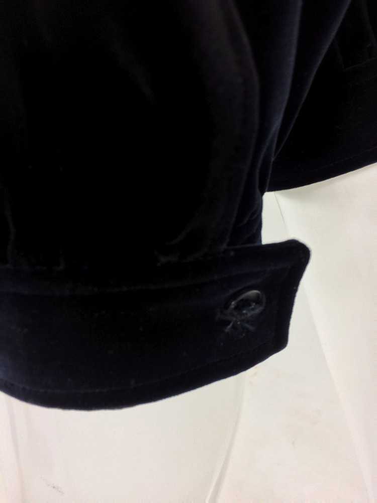 Yves Saint Laurent navy & black velvet knee breec… - image 13