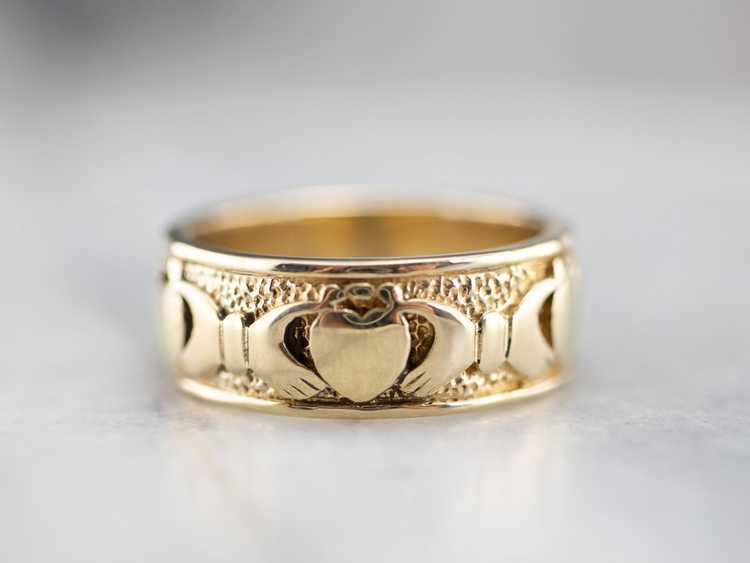Vintage Yellow Gold Claddagh Band - image 2