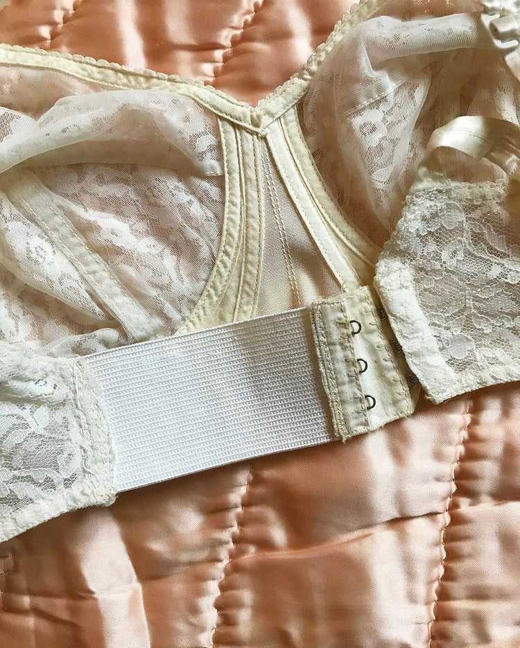 Authentic 1950’s 1960’s vintage lace bra - image 5