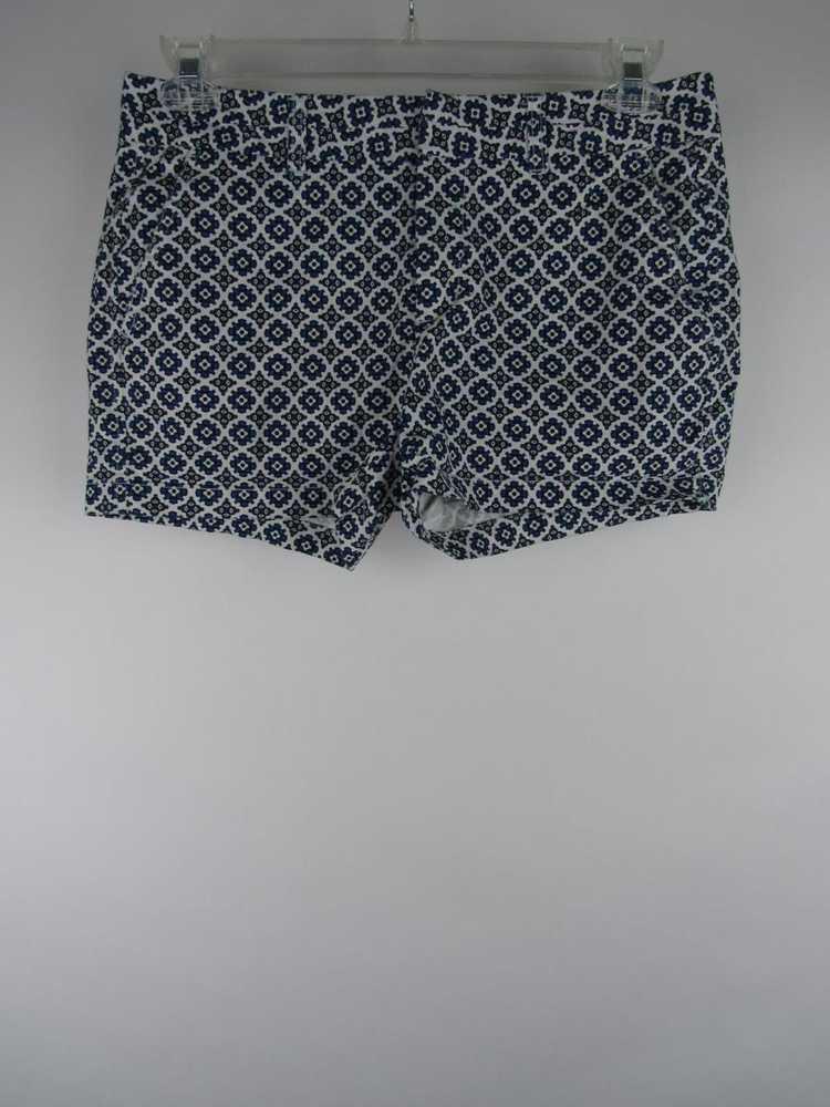 Gap Khakis & Chinos Shorts - image 1