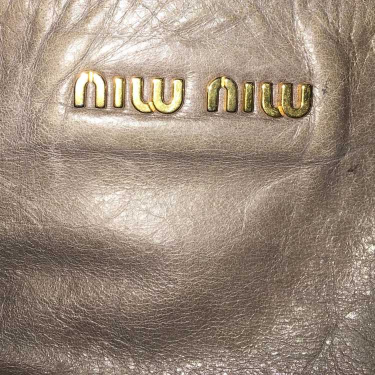 Miu Miu Bow bag Beige Leather ref.504127 - Joli Closet